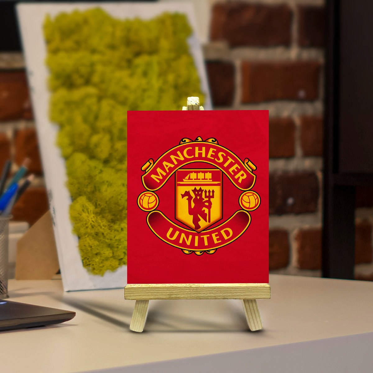 Manchester United Minimalist Wood Print with Stand for Fans - Sblossom