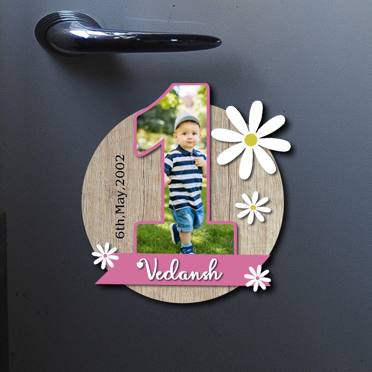 1st Birthday Fridge Magnet – Wood Photo with Daisy - Sblossom