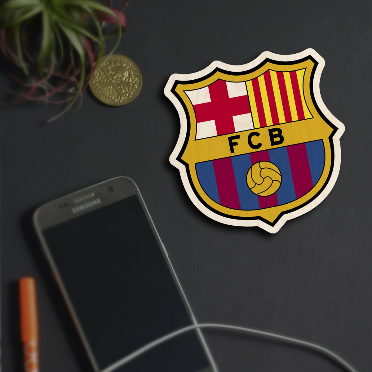 Alternate angle on the fc barcelona fridge magnet, showing fCB heraldic crest with Catalan flag, in birch wood.