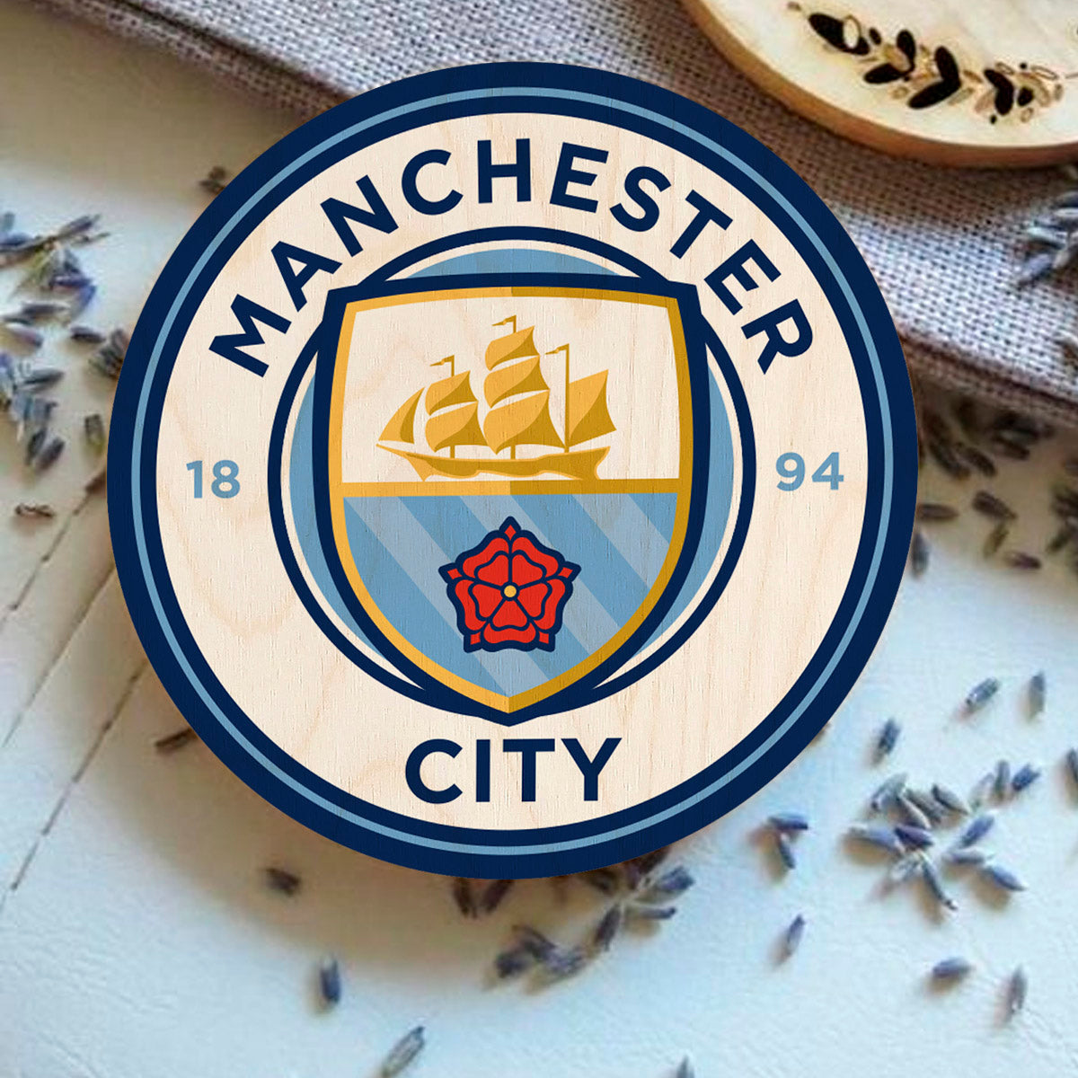 Manchester City Coaster Set in Wood with Round Football Crest