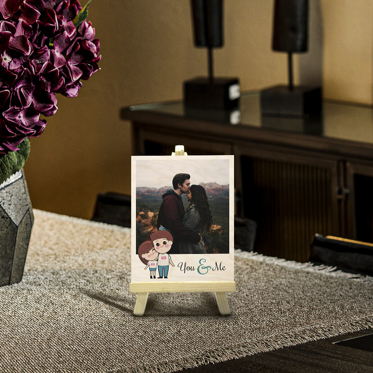 Miniature Photo with Stand in Wood and Personalized Picture