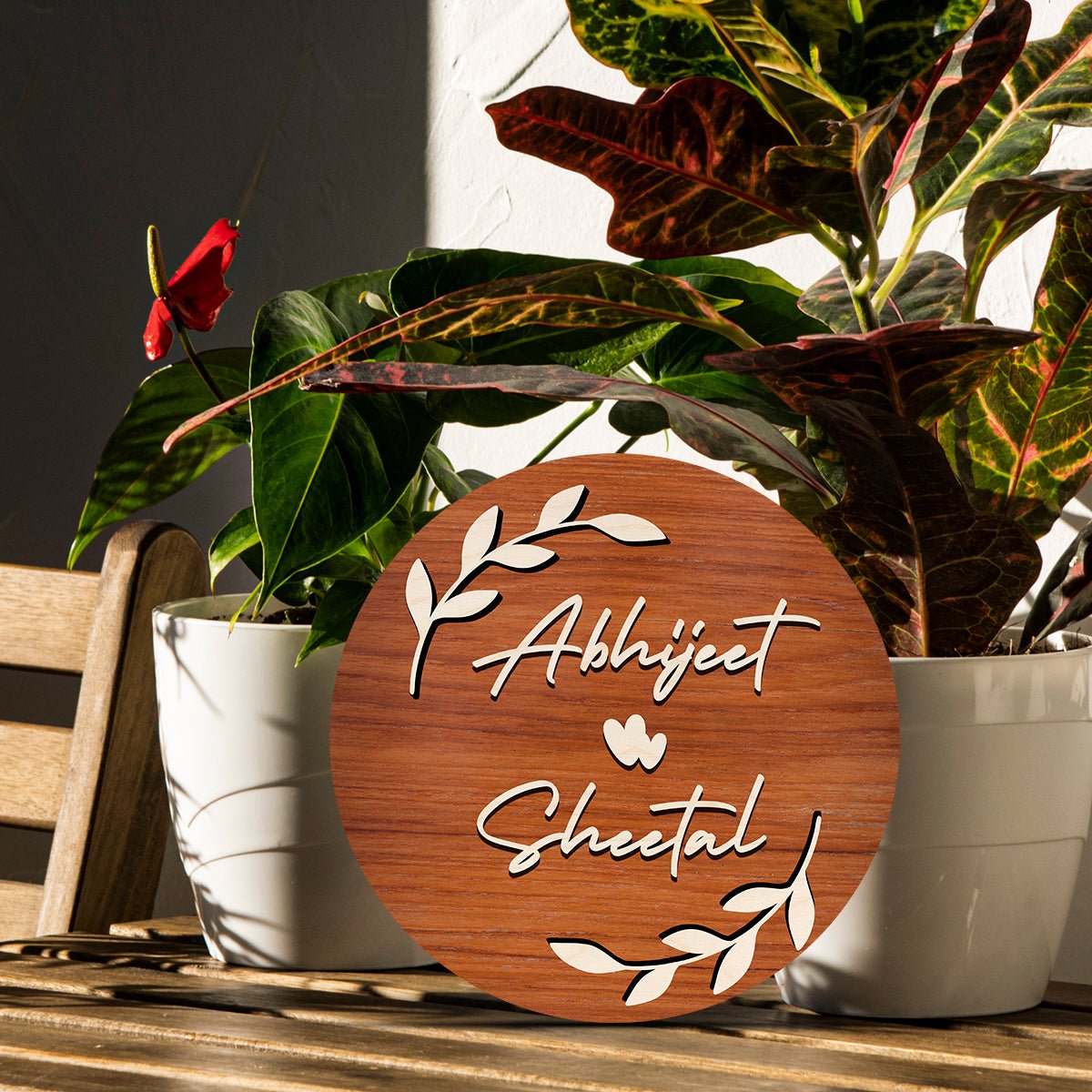 Botanical Name Plate Design – Dark Circle Couple in 3D - Sblossom