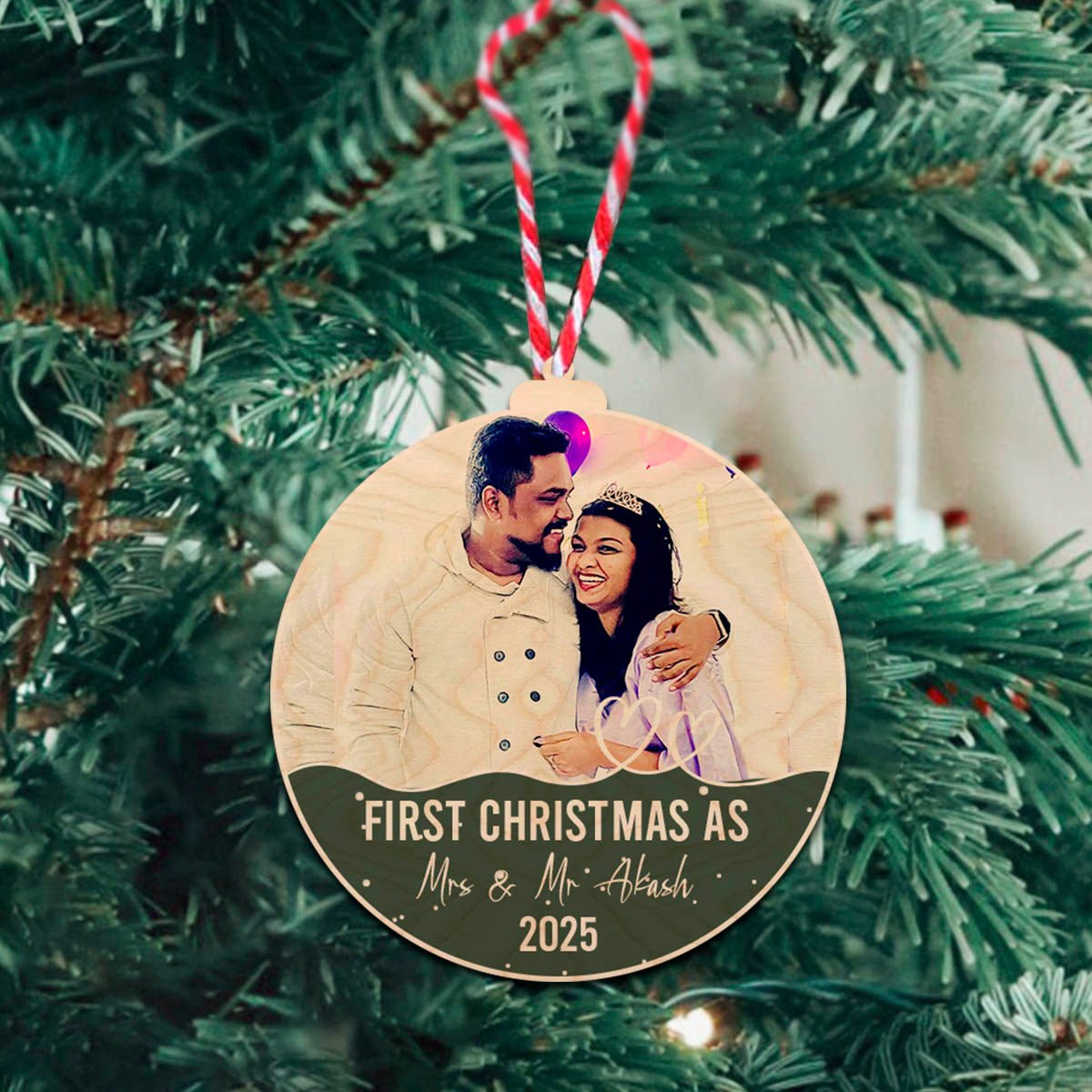 Couple Christmas Ornament in Wood with Custom Names - Sblossom