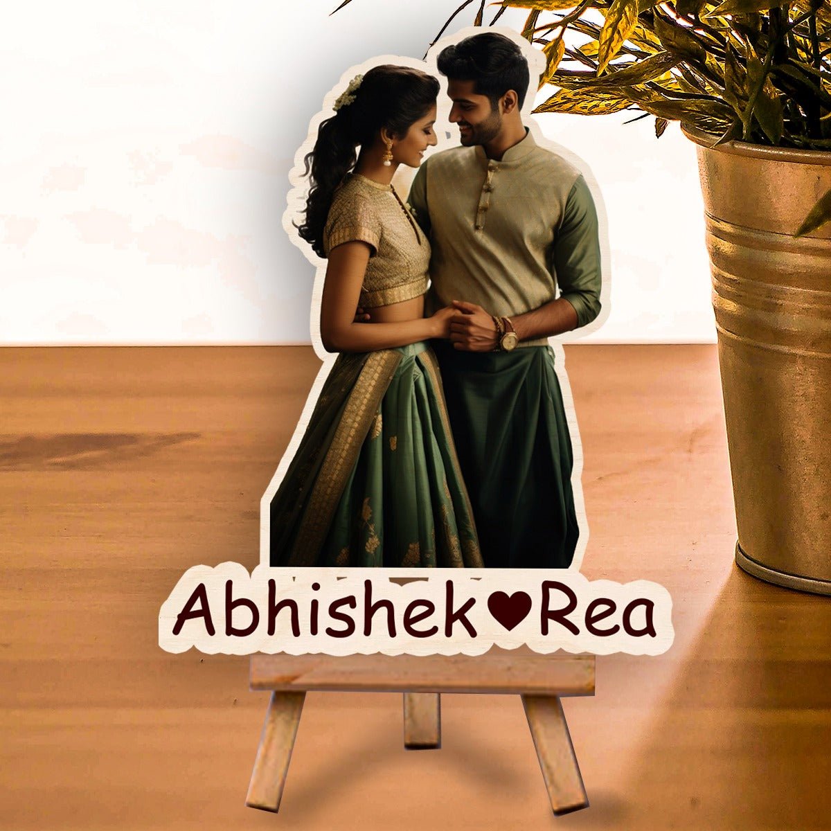 Couple Cutout Wood Print with Pine Stand and Personalized Names - Sblossom