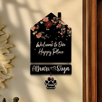 Hut Style Name Plate with Pets | Personalized - Sblossom