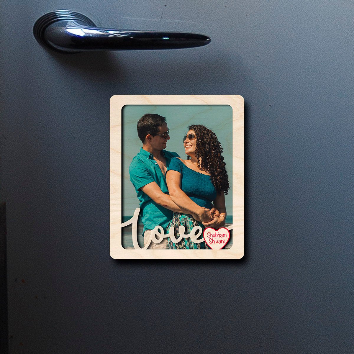 Love Cutout Couple Magnet in Wood with Photo and Names Design - Sblossom