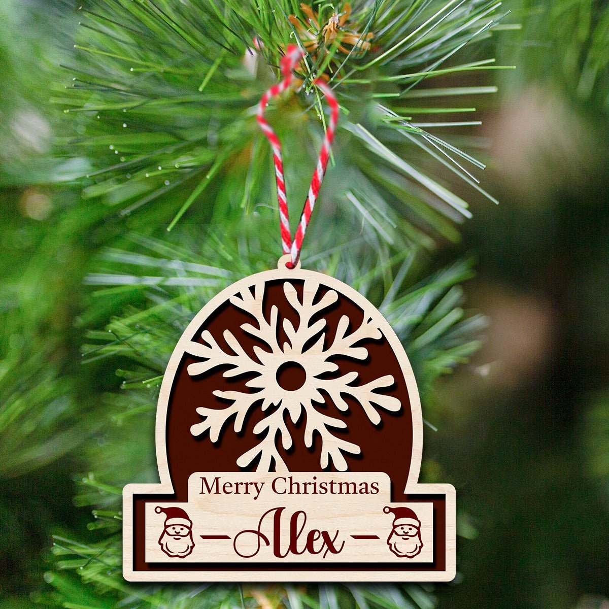 Merry Christmas Snowflake Ornament in Wood with Personalized Name - Sblossom