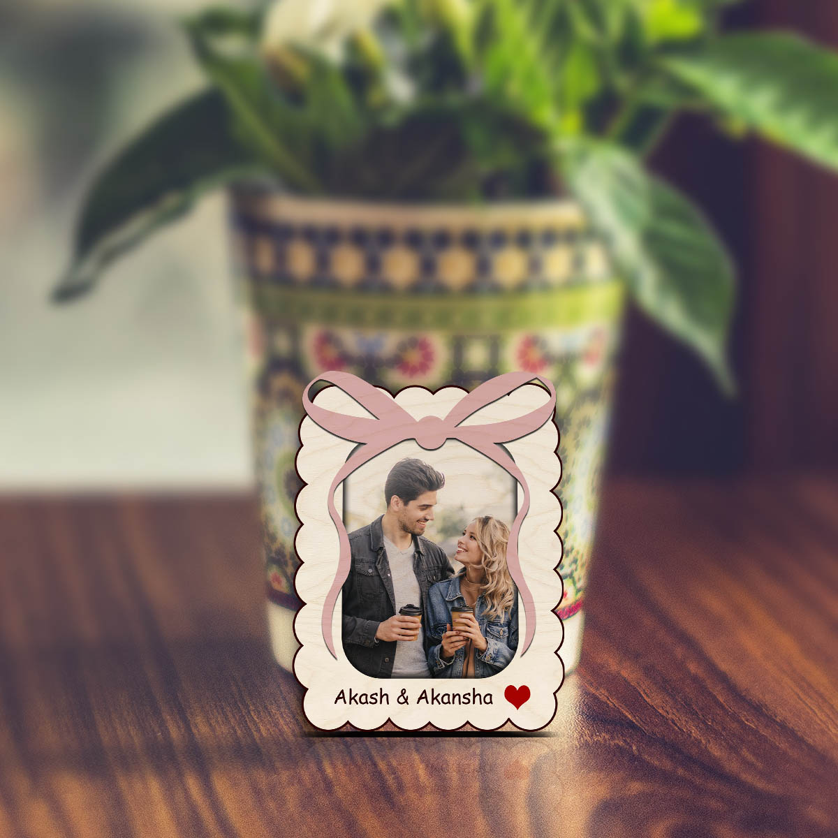 Ribbon Bow Couple Magnet in Wood with Scalloped Photo Design - Sblossom