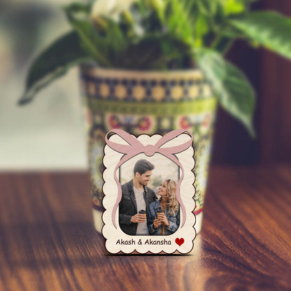 Ribbon Bow Couple Magnet in Wood with Scalloped Photo Design - Sblossom