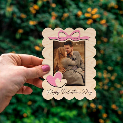 Scalloped Bow Couple Magnet in Wood with Personalized Photo Print - Sblossom