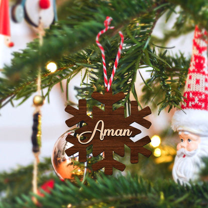 Snowflake Christmas Ornament in Wood with Personalized Name - Sblossom