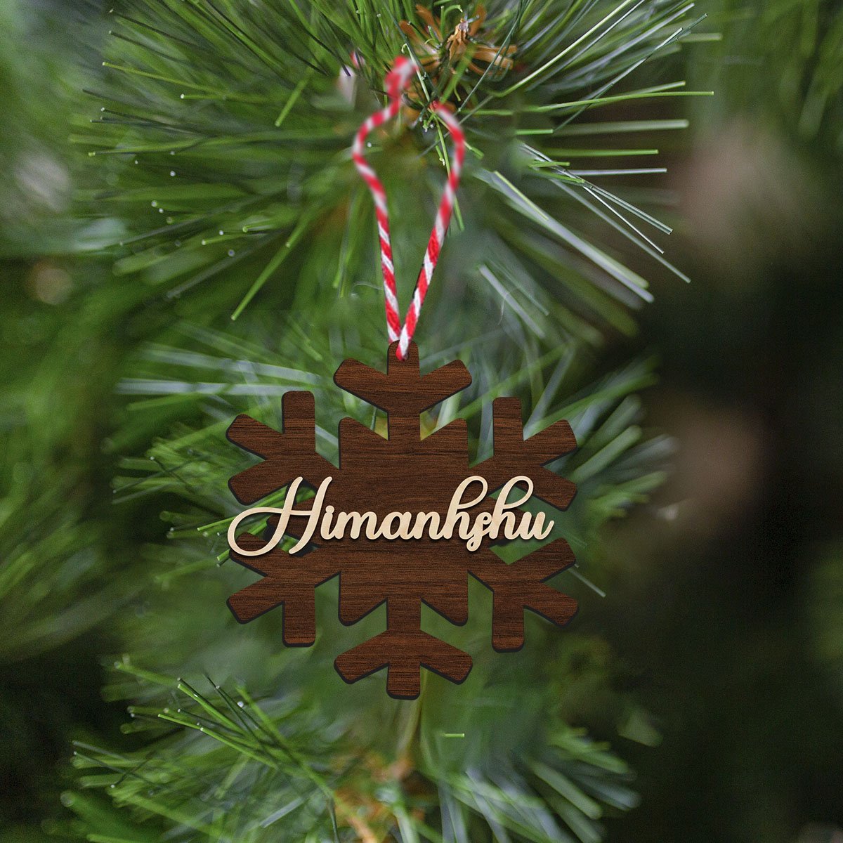 Snowflake Christmas Ornament in Wood with Personalized Name - Sblossom
