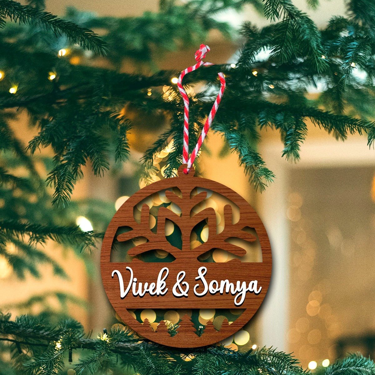 Snowflake Couple Ornament in Wood with Personalized Names Design - Sblossom