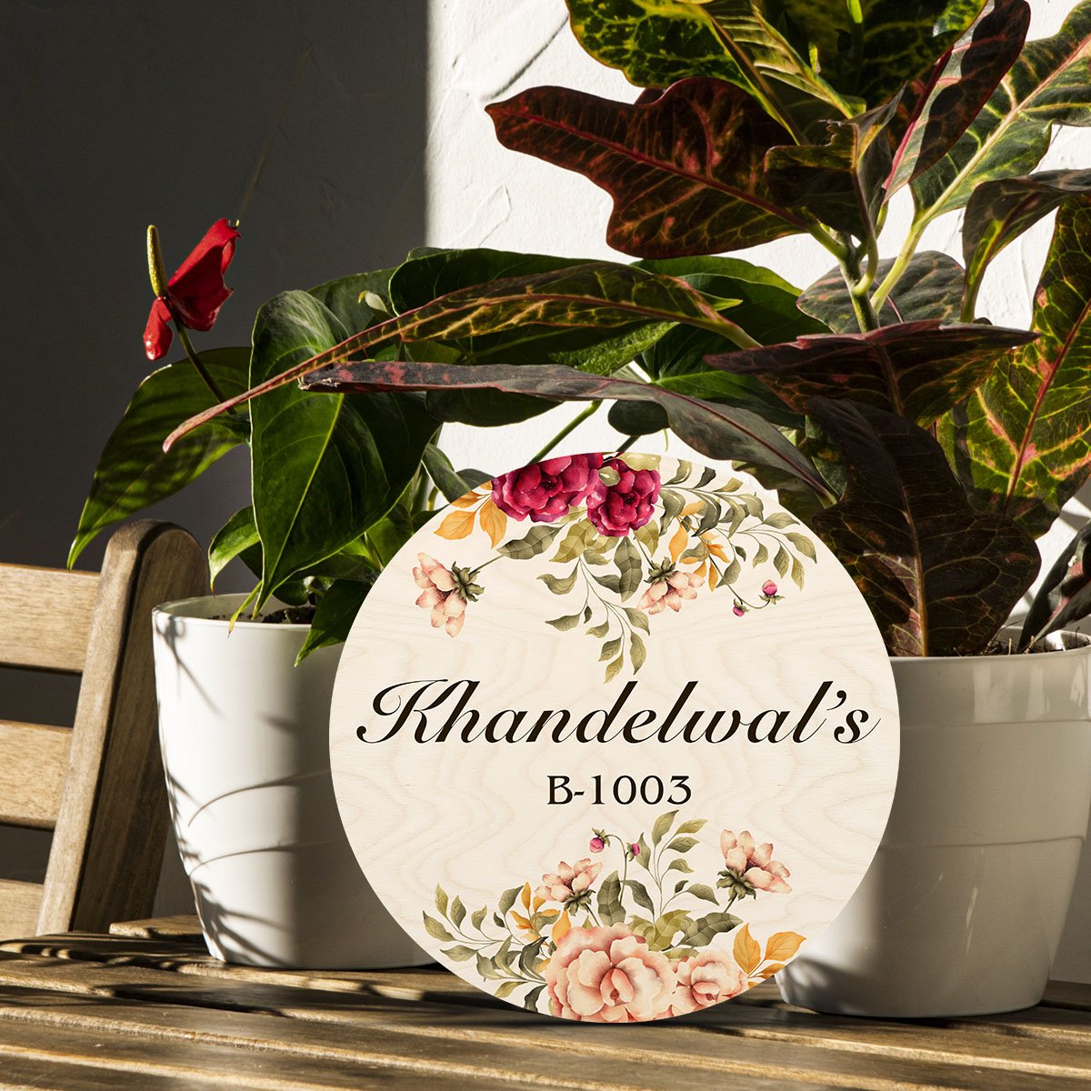 Two Tone Family Name Plate – Vintage Floral Round - Sblossom