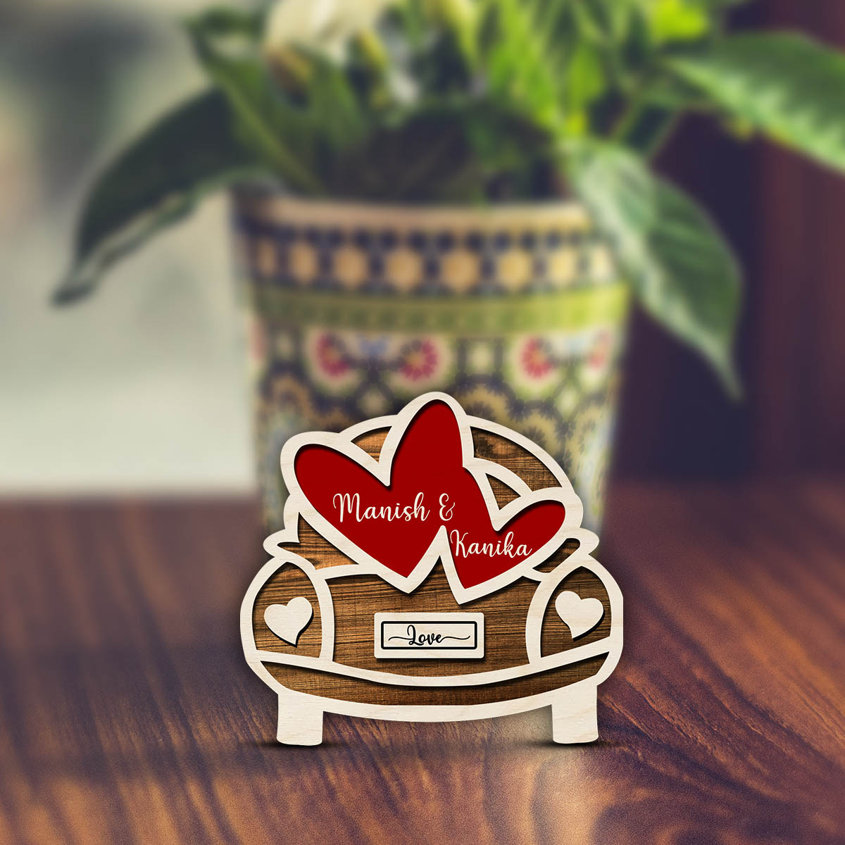Vintage Car Couple Magnet in Wood with Names and Hearts Design - Sblossom