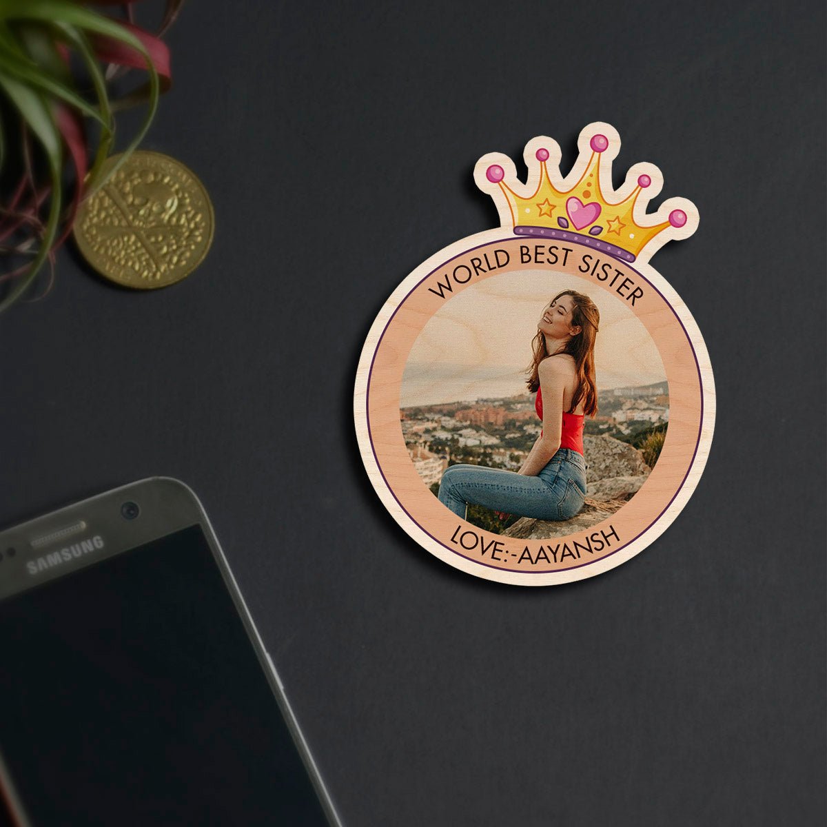 World Best Sister Magnet in Wood with Crown Circle Photo Design - Sblossom