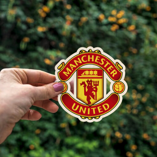 Manchester United Wooden Fridge Magnet - Image 4