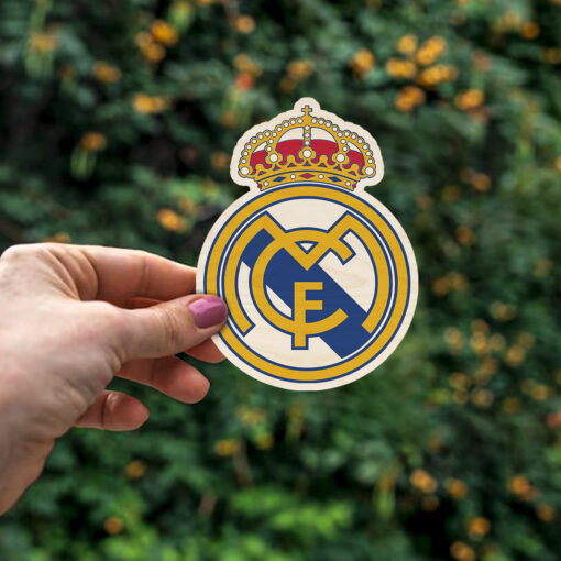 Real Madrid Wooden Fridge Magnet - Image 4