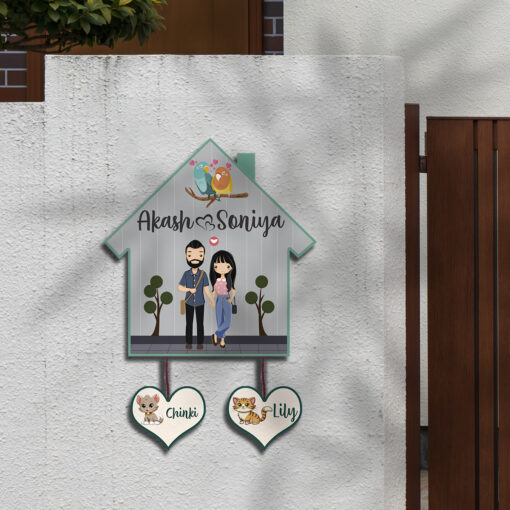 Personalized | Hut Design Name Plate With Two Pets - Image 3